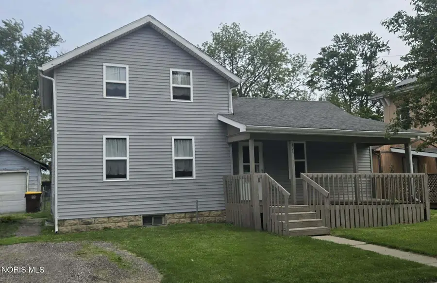 304 W Lynn Street, Stryker, OH 43557 - #2