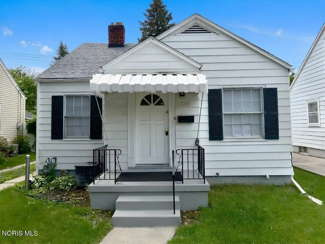 2211 W Sylvania Avenue, Toledo, OH 43613 - #1