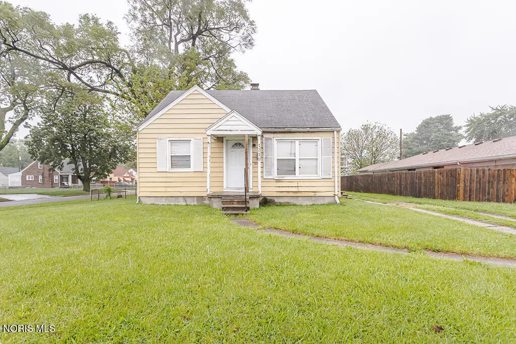 1318 E Manhattan Boulevard, Toledo, OH 43608 - #1