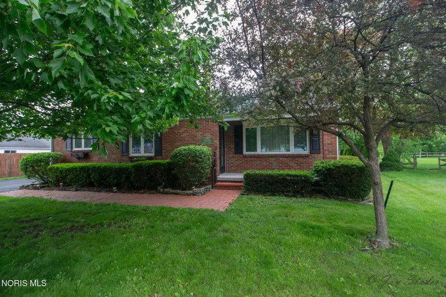 28552 Mccarty Drive, Perrysburg, OH 43551 - #3