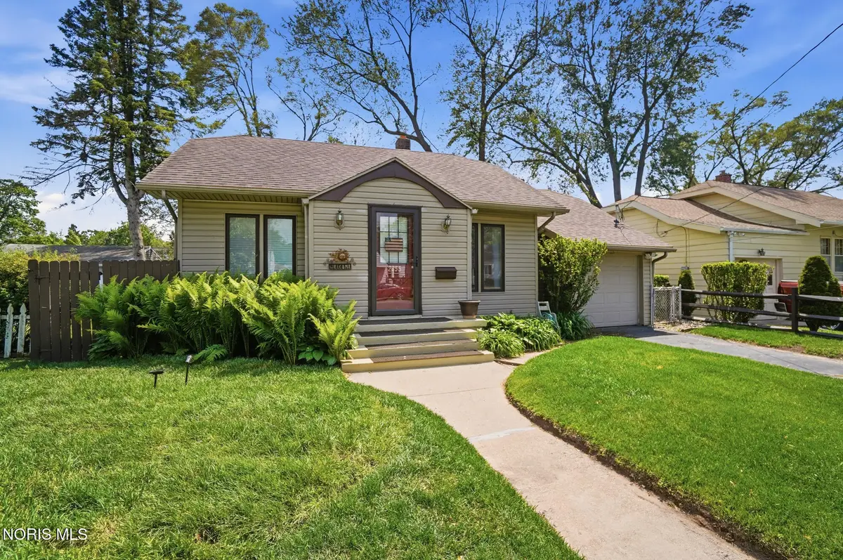 2355 Roseview Drive, Toledo, OH 43613 - #1