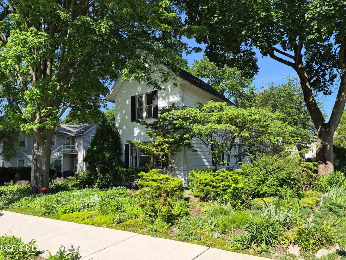435 S Church Street, Bowling Green, OH 43402 - #1