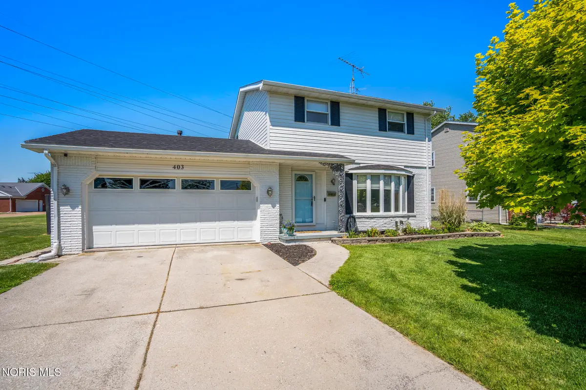 403 Park Lane, Walbridge, OH 43465 - #1