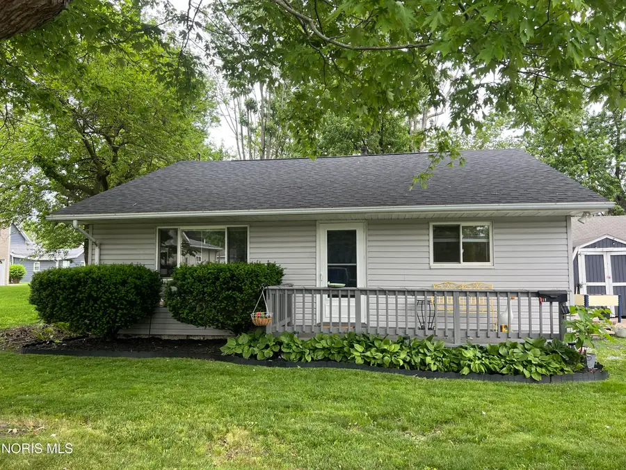 301 Leroy Avenue, Bowling Green, OH 43402 - #2
