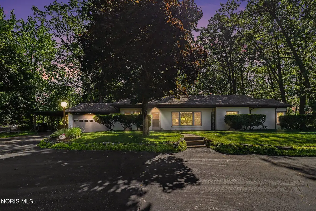 6060 Cross Trails Road, Sylvania, OH 43560 - #1