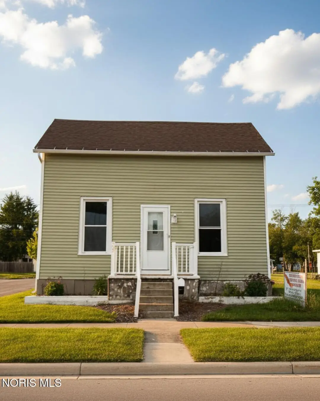 727 E 2nd Street, Ottawa, OH 45875 - #1