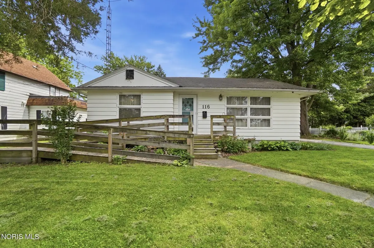 116 Frazee Avenue, Bowling Green, OH 43402 - #1