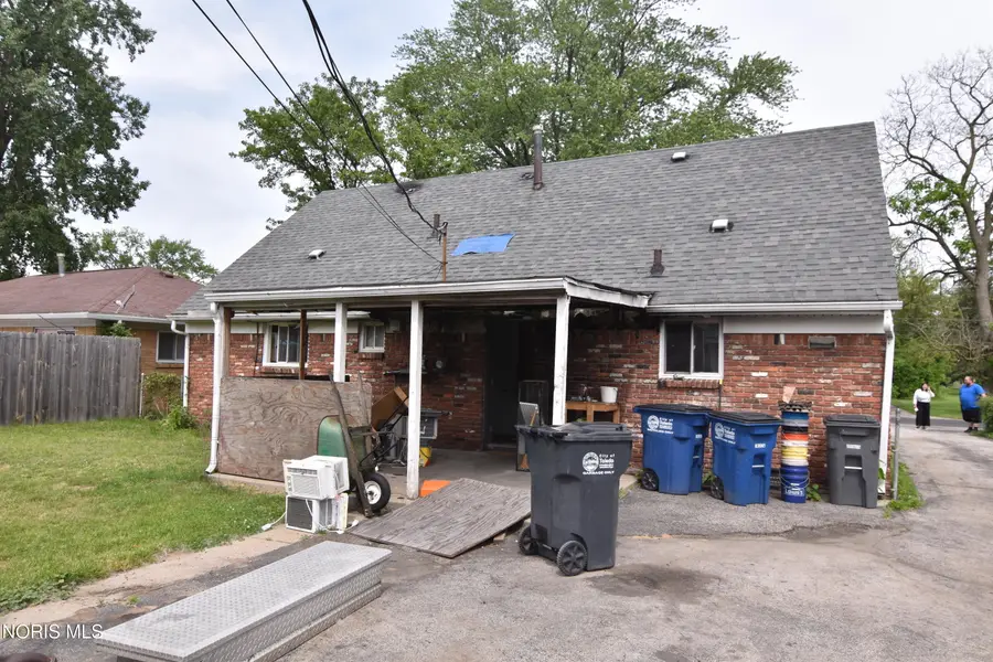 5909 Merle Street, Toledo, OH 43623 - #3