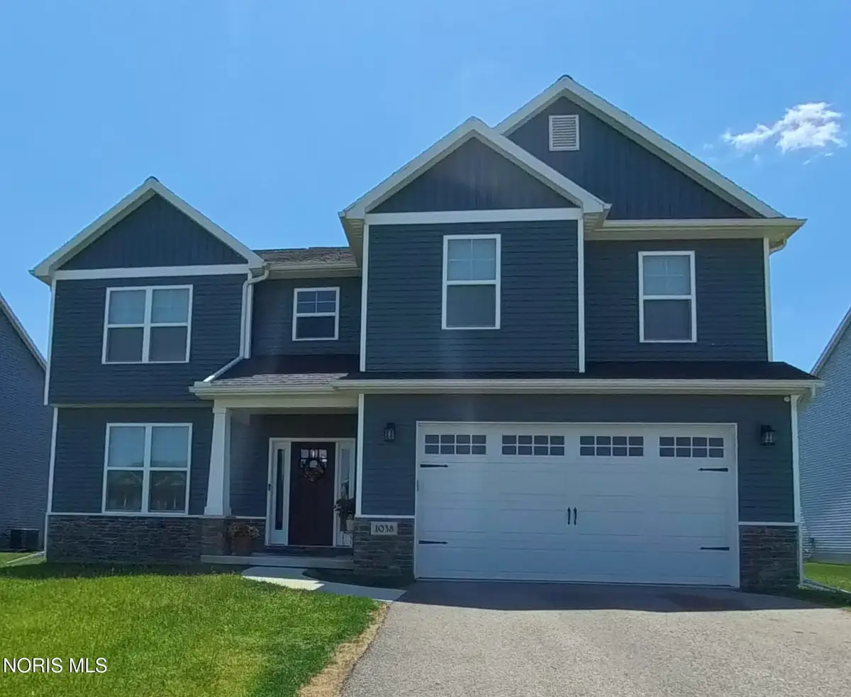 1038 Stoneleigh Road, Perrysburg, OH 43551 - #1