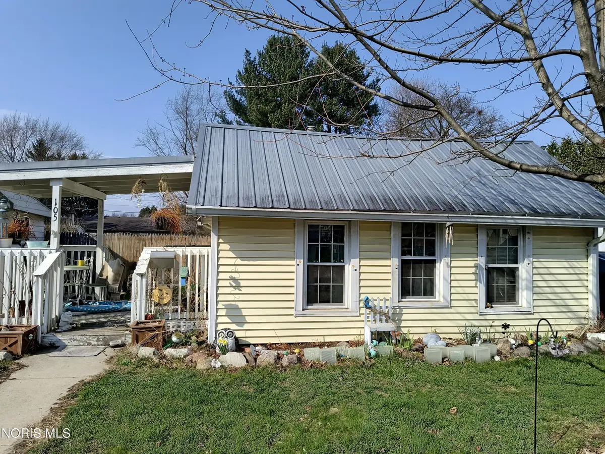 105 Elmwood Avenue, Delta, OH 43515 - #1