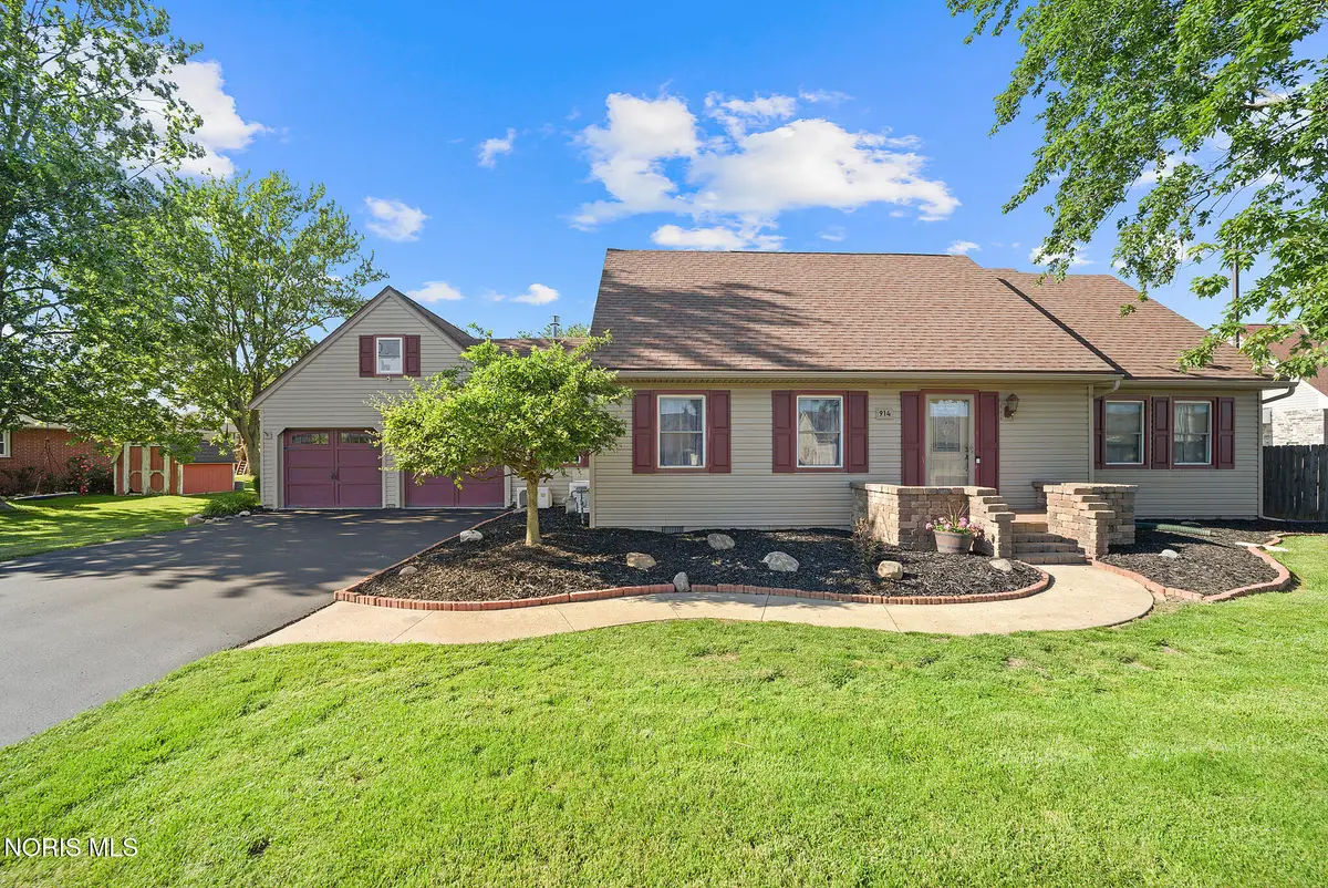 914 W Melrose Avenue, Findlay, OH 45840 - #1