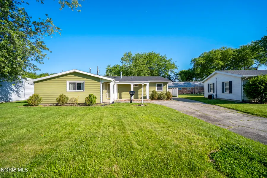 26933 Whiteside Drive, Perrysburg, OH 43551 - #2