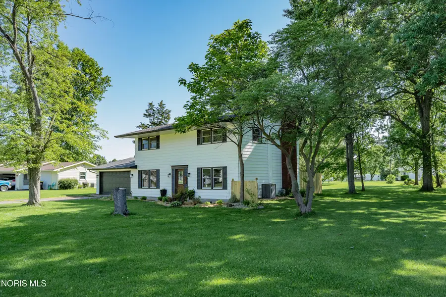 123 Oak Park Drive, Hicksville, OH 43526 - #2