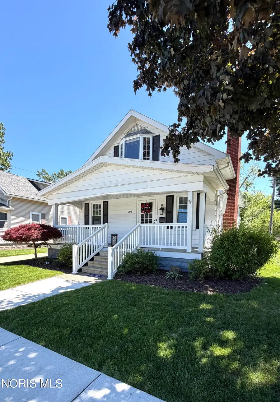 209 Hoffman Road, Rossford, OH 43460 - #2