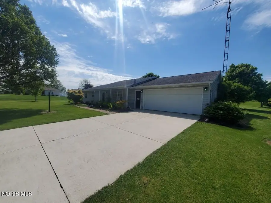 3900 Blue Bird Court, Tiffin, OH 44883 - #2