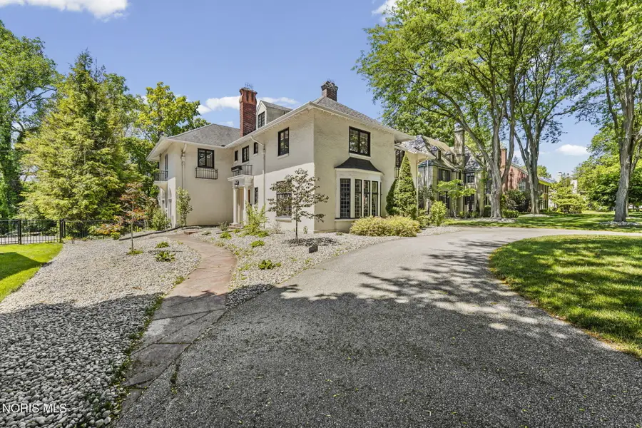 3537 Brookside Road, Ottawa Hills, OH 43606 - #3