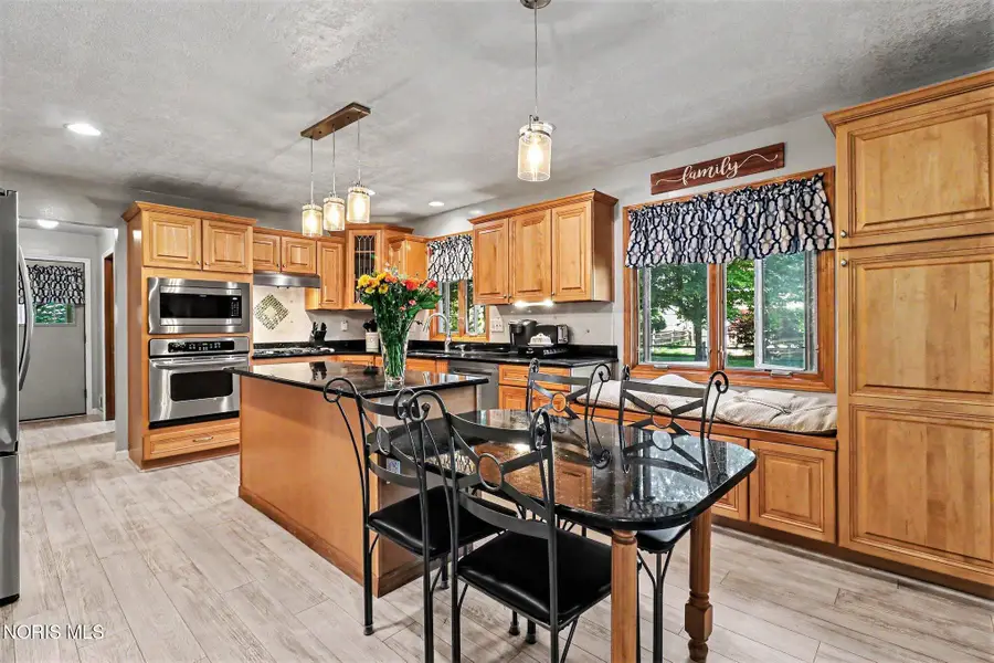 2227 Willowtree Lane, Maumee, OH 43537 - #3