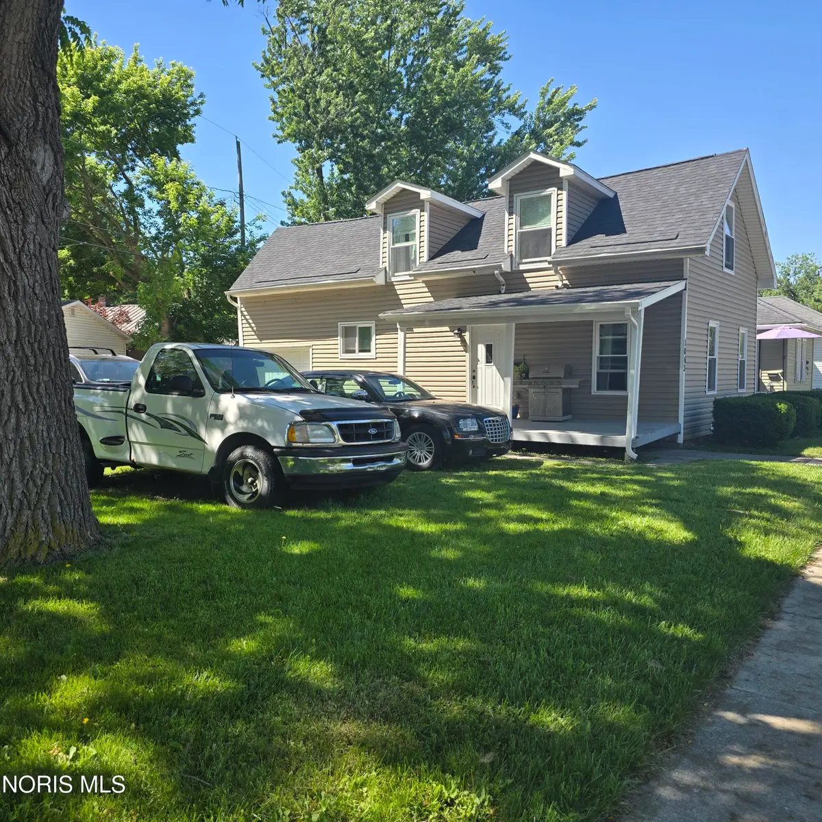1043 S Clinton Street, Defiance, OH 43512 - #1