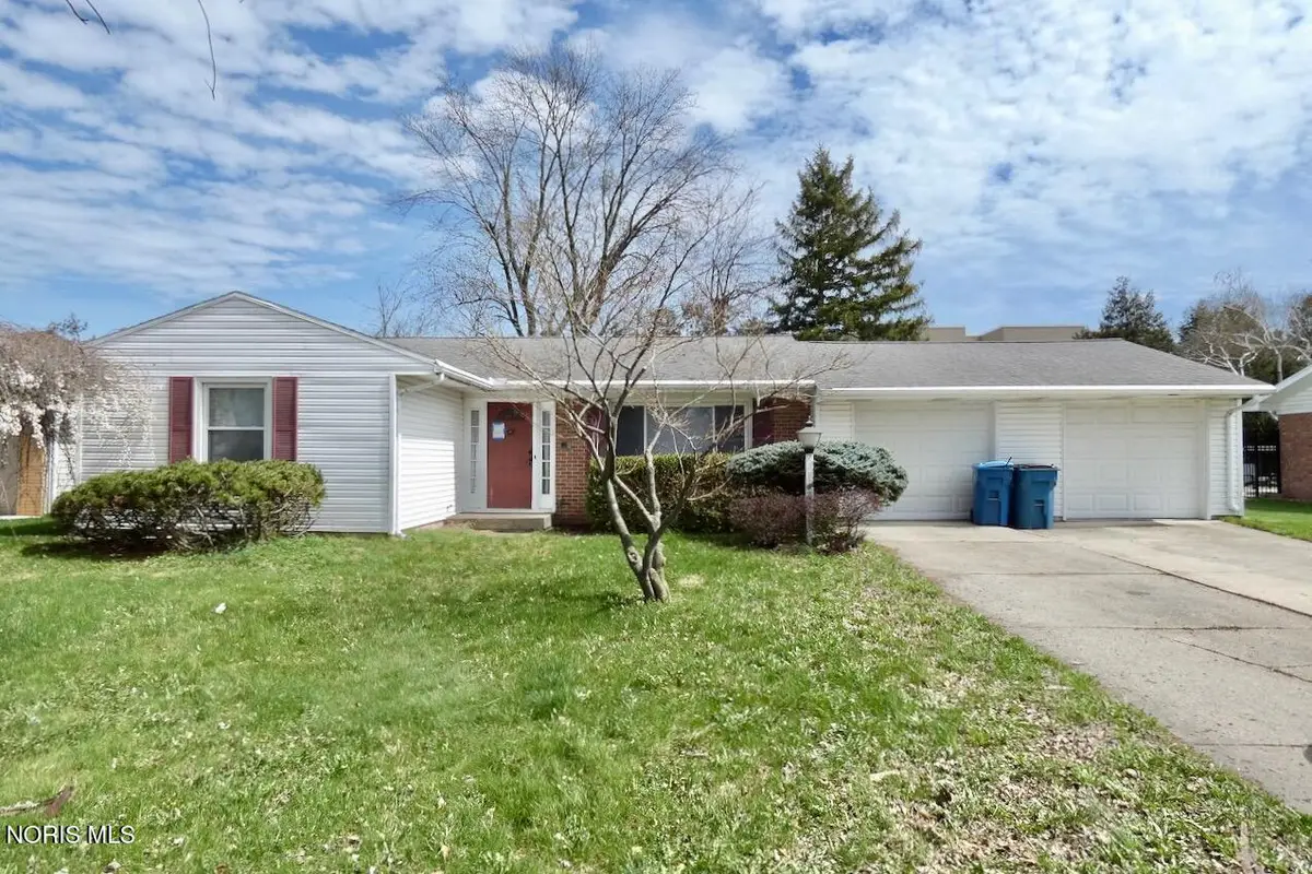 1425 White Avenue, Fremont, OH 43420 - #1