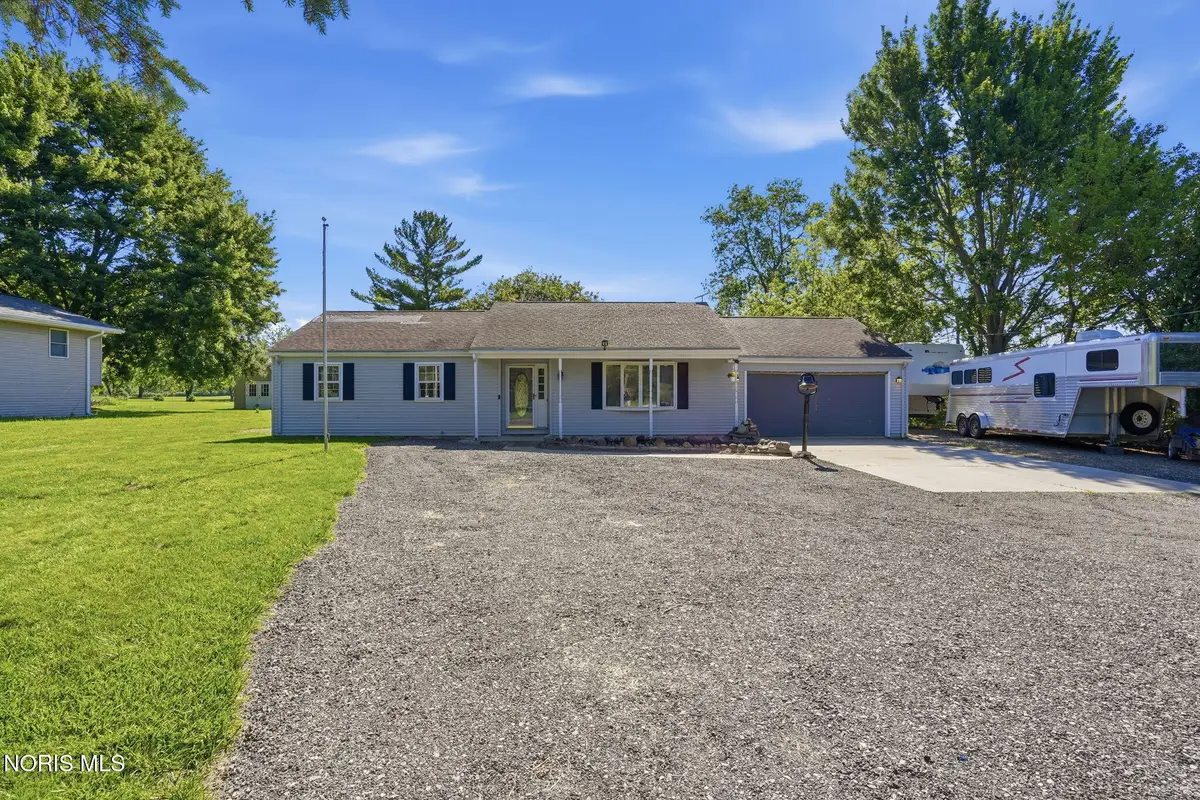 15488 Green Road, Bowling Green, OH 43402 - #1