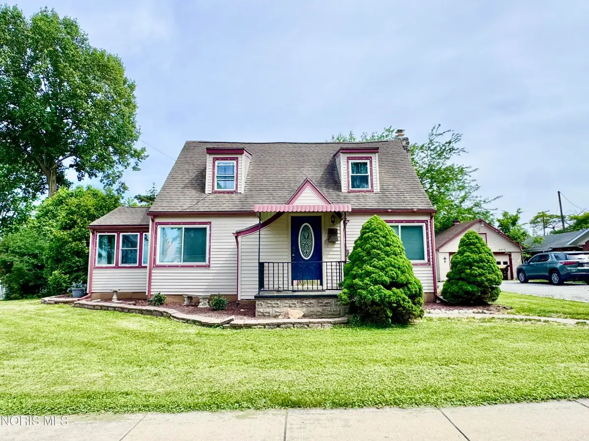 908 E High Street, Hicksville, OH 43526 - #1