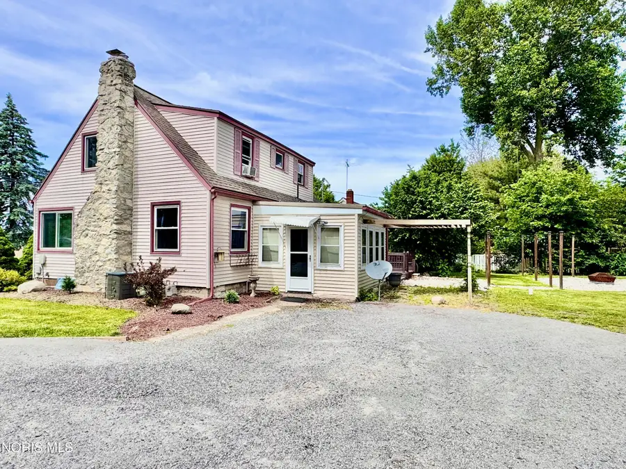 908 E High Street, Hicksville, OH 43526 - #3