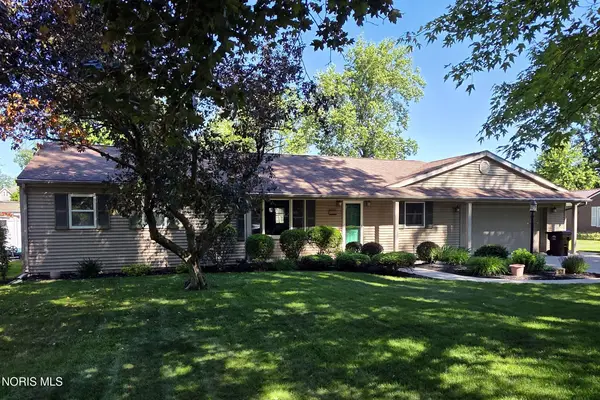 1528 Mayo Drive, Defiance, OH 43512