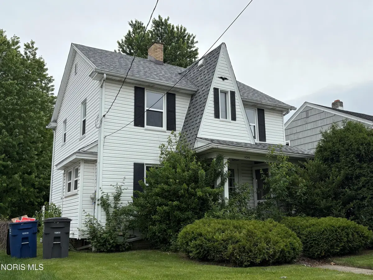 4345 Commonwealth Avenue, Toledo, OH 43612 - #1