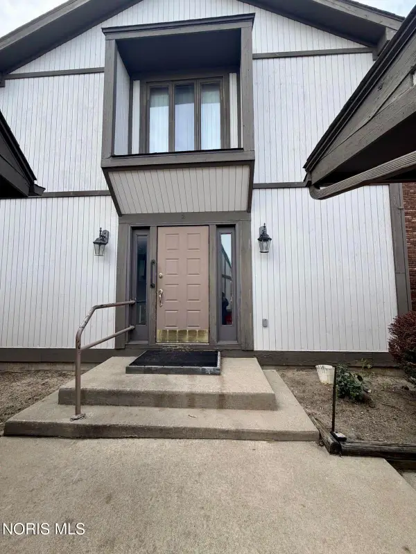 5713 Tibaron Lane #Apt 104, Toledo, OH 43615