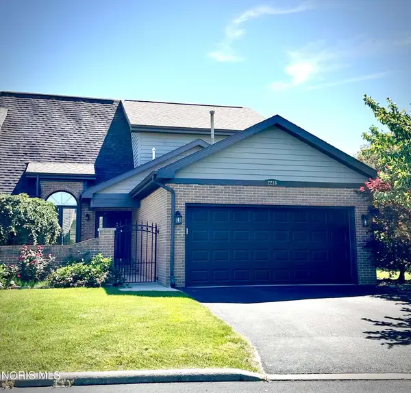 2216 Quail Lake Road #42, Findlay, OH 45840