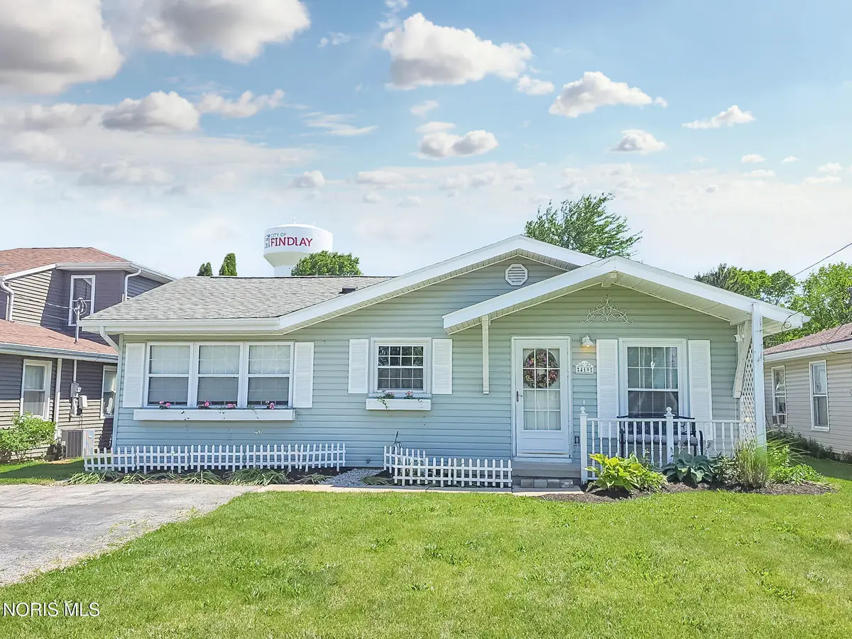 419 E Hobart Avenue, Findlay, OH 45840 - #1