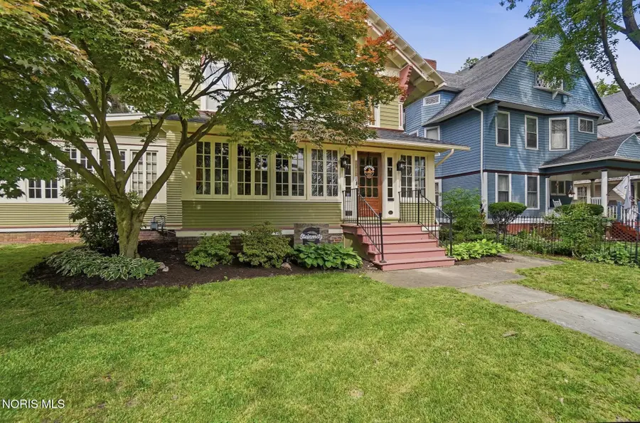 2347 Robinwood Avenue, Toledo, OH 43620 - #3