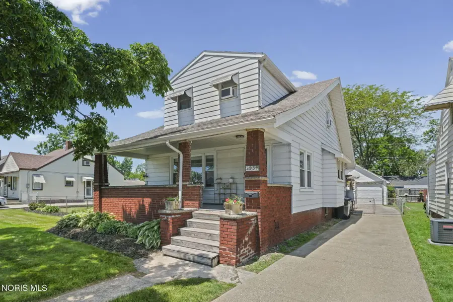 2559 106th Street, Toledo, OH 43611 - #2