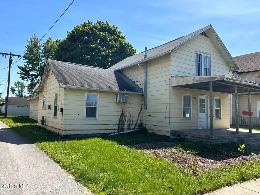 209 W Broadway Street, Maumee, OH 43537 - #2