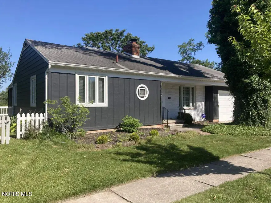 210 River Road, Maumee, OH 43537 - #1