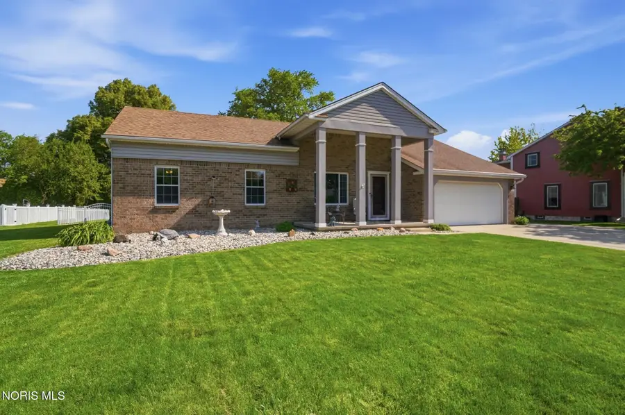 417 Chesterfield Lane, Maumee, OH 43537 - #2