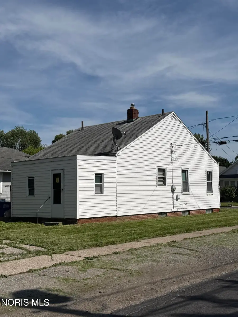 1958 Brussels Street, Toledo, OH 43613 - #2