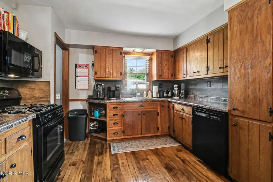 99 Academy Drive, Swanton, OH 43558 - #2