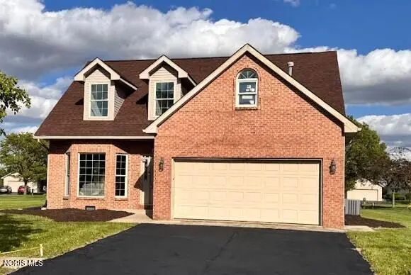 1302 Wedgewood Drive, Fostoria, OH 44830 - #1