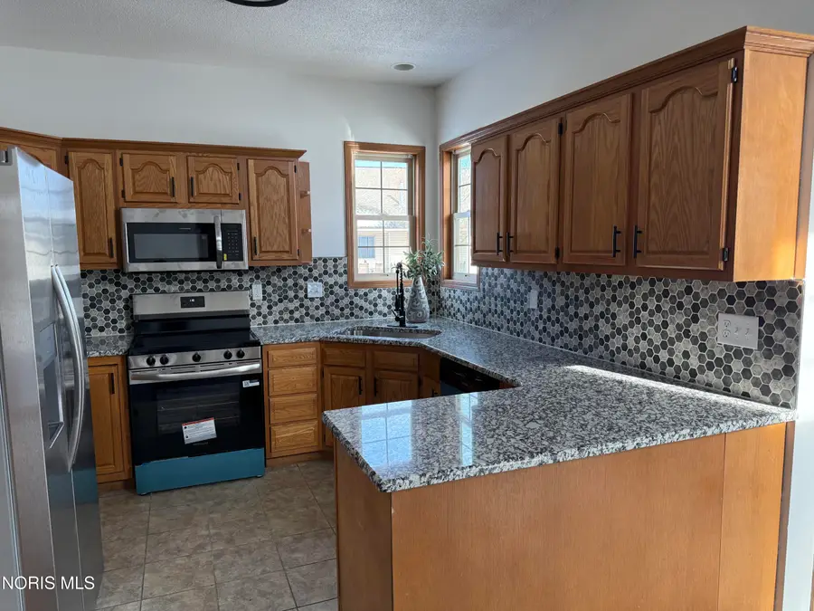 1302 Wedgewood Drive, Fostoria, OH 44830 - #3