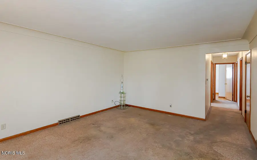 5036 Valley Forge Drive, Toledo, OH 43613 - #3