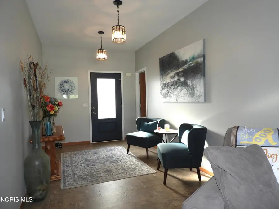 1513 Cogans Lane, Bowling Green, OH 43402 - #3