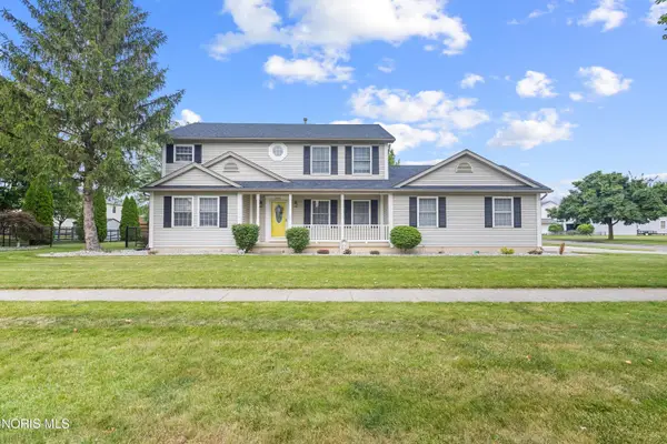1206 N Finch Drive, Bowling Green, OH 43402