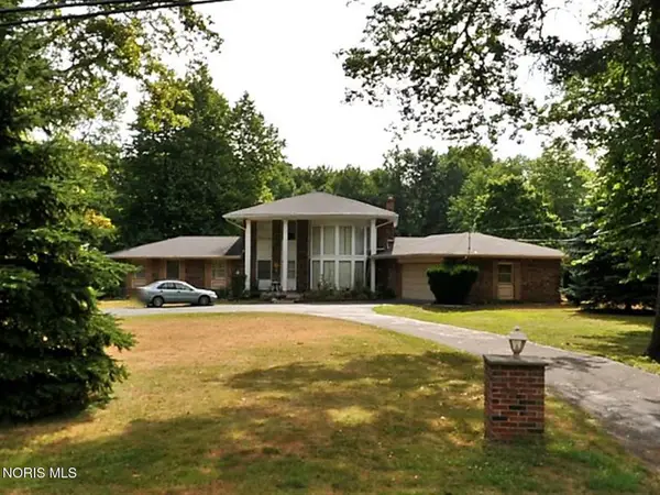 28 N Centennial Road, Holland, OH 43528