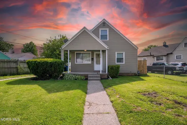 1536 Reswick Drive, Oregon, OH 43616