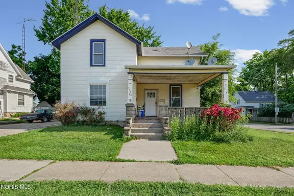 1302 Napoleon Street, Fremont, OH 43420