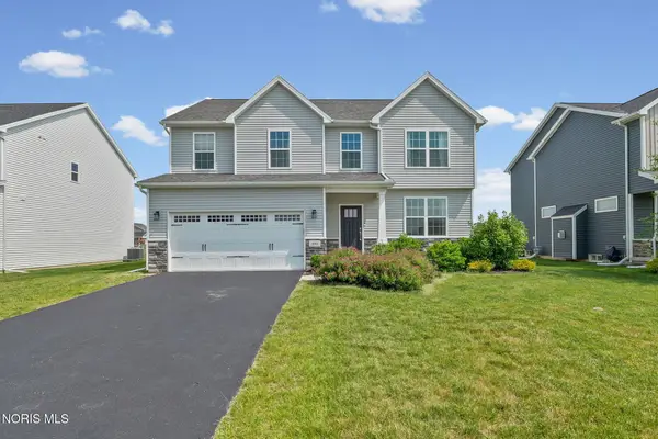 199 Valley Hall Drive, Perrysburg, OH 43551