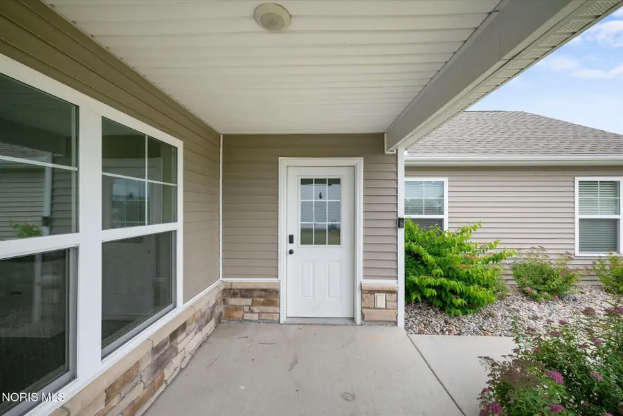 13 Cascade Lane, Delta, OH 43515 - #3