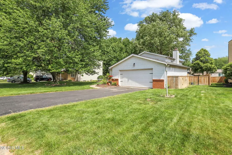 2141 Kingston Drive, Maumee, OH 43537 - #3