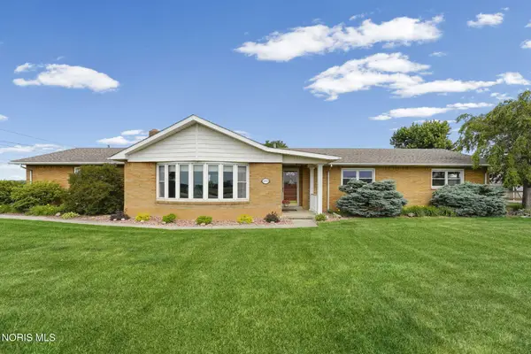 1993 N Genoa Clay Center Road, Genoa, OH 43430